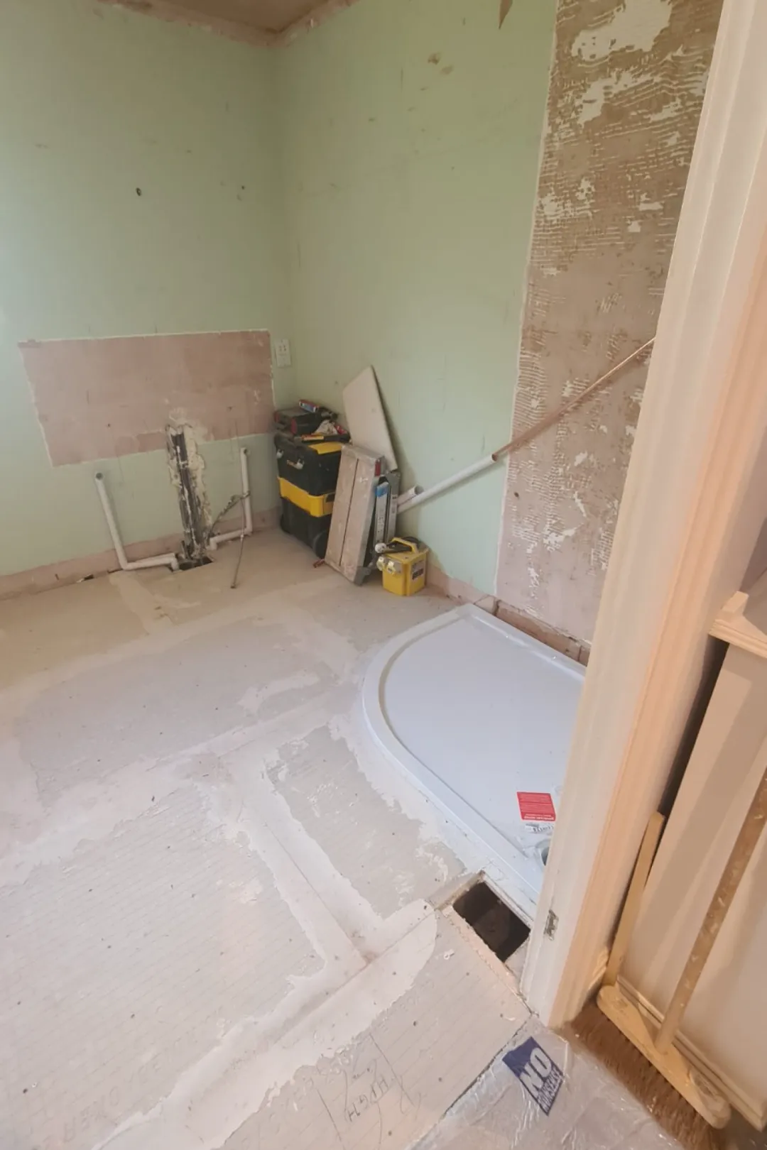 Bathroom before renovation